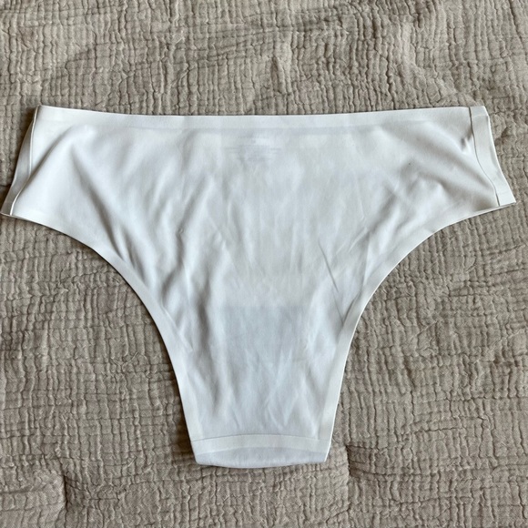 WHEREW/THAL Everywhere Cheeky Medium - Picture 3 of 6